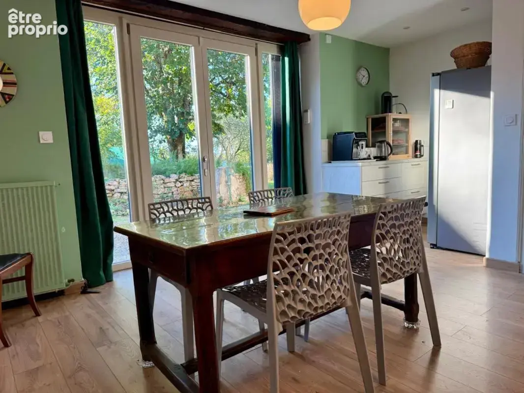 Coulaures (24420) – longère en pierre de 186 m² – 5 chambres – terrain de 3 224 m² – garage et dépendances - photo 5