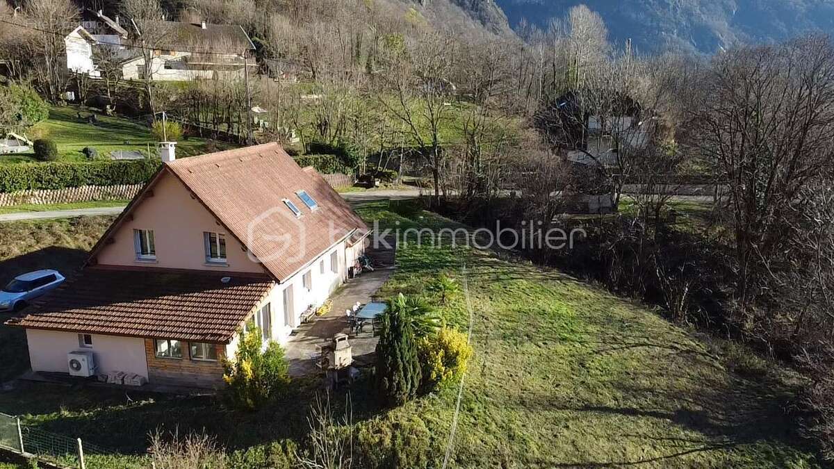 Maison à SECHILIENNE