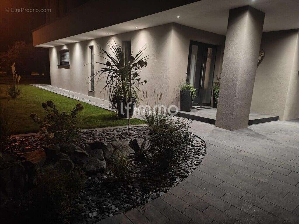 Maison d'Exception de 187m2 avec Piscine intérieure - photo 6