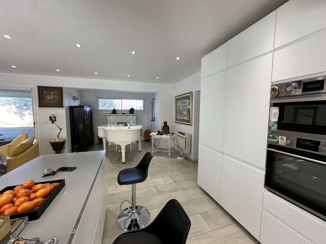 Maison 220 m² à Sanary-Sur-Mer  - photo 9