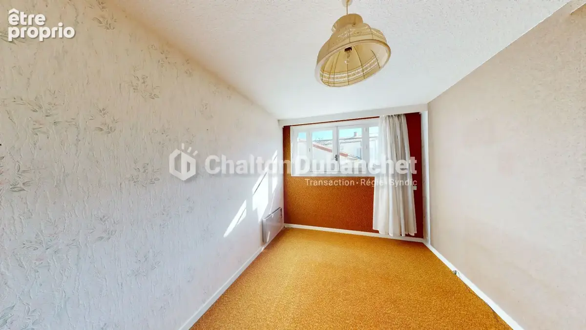 Coutouvre - maison de ville 235 m² ? 5 chambres ? jardin ? - photo 6