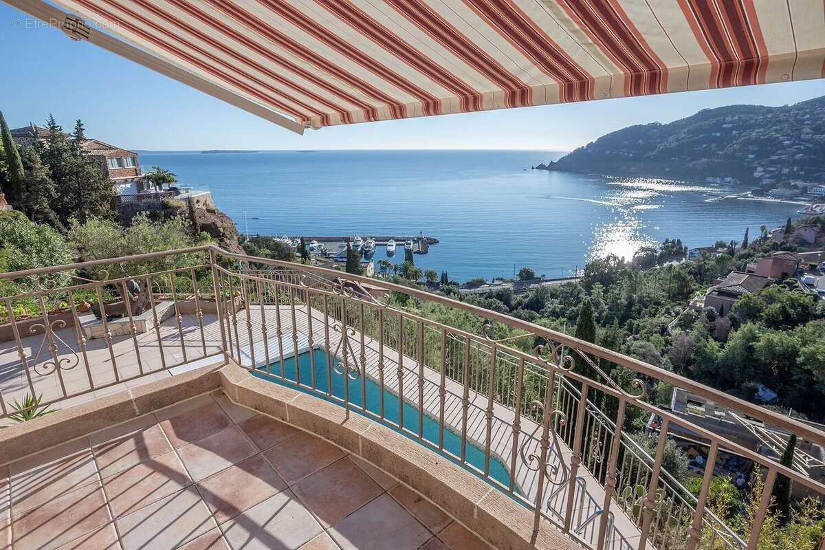 Maison à THEOULE-SUR-MER