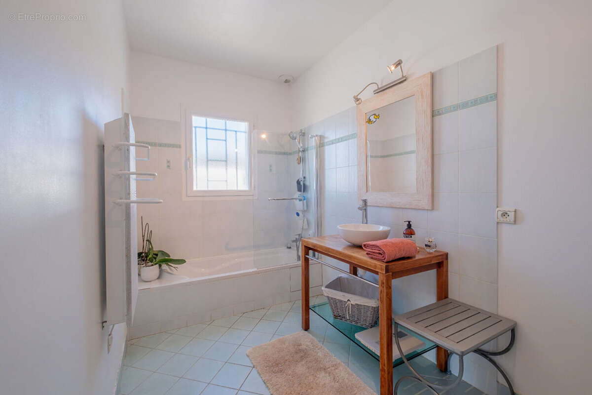 Maison à VILLENEUVE-SUR-LOT