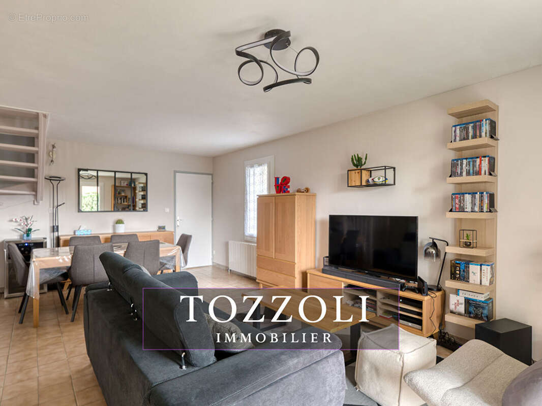 Maison à VILLEFONTAINE