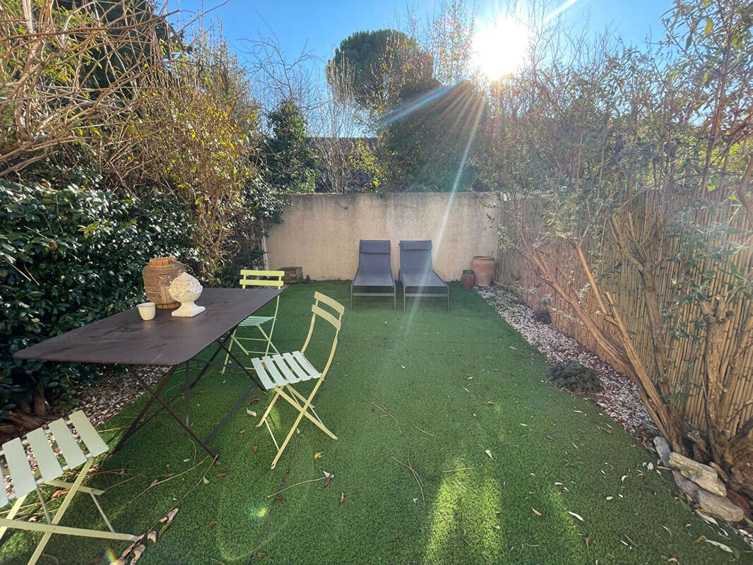 Maison à L&#039;ISLE-SUR-LA-SORGUE