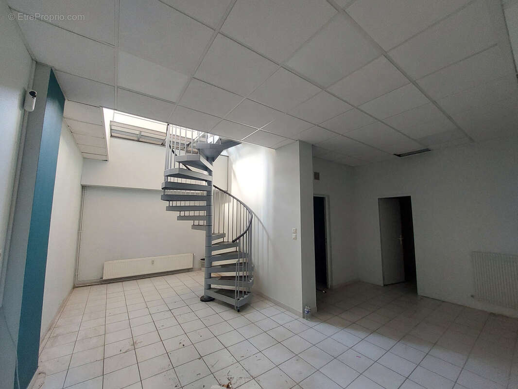 À vendre   Bureaux professionnels en centre de Villefranche - photo 11