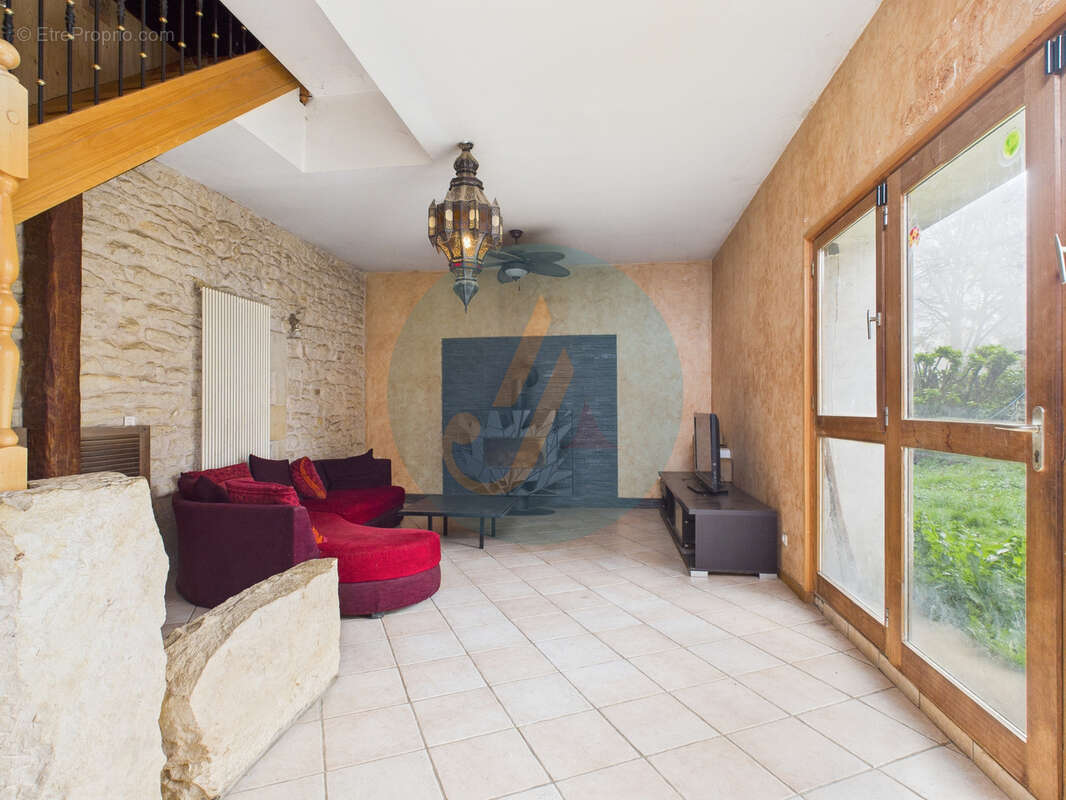 Maison à TRONSANGES