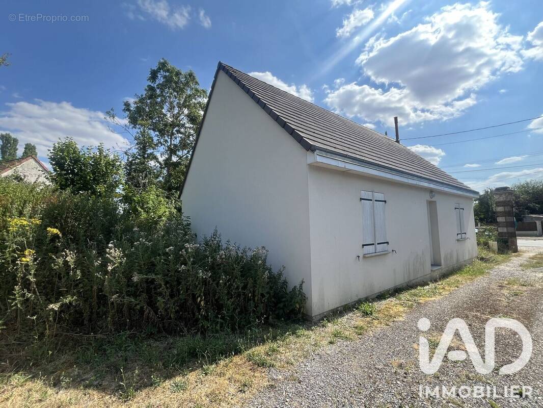 Photo 1 - Autre à SAINTE-GENEVIEVE