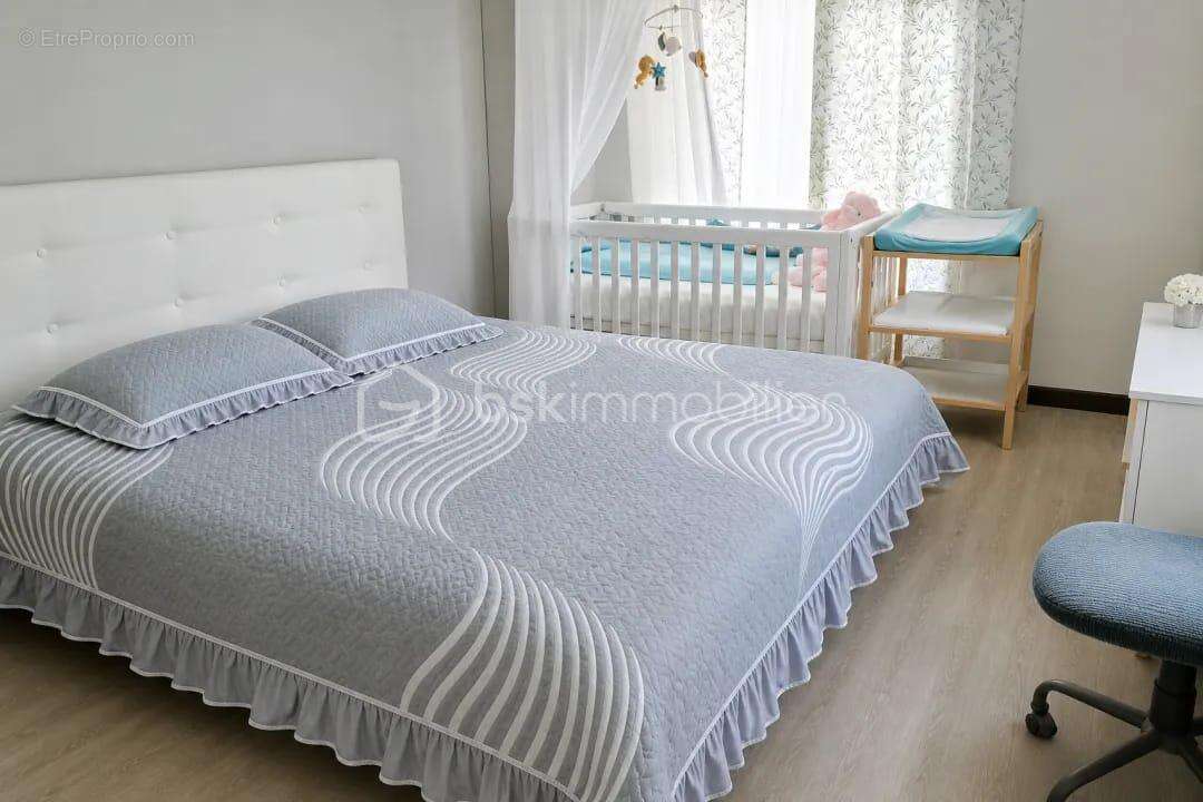 À vendre – Villa rénovée à Saint-Ouen - photo 15