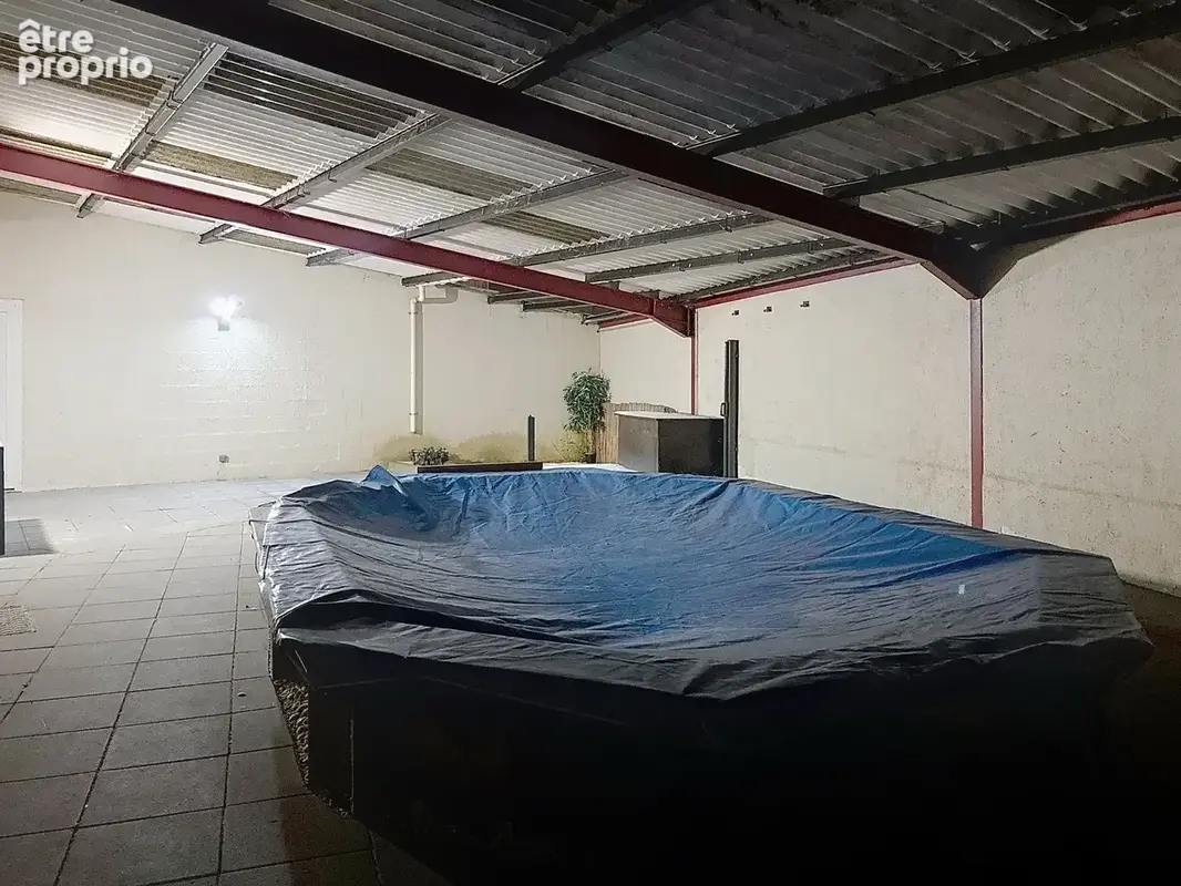 Appartement LOFT de 248m2 avec Terrasse, Piscine, Grand garage de 100m2 et 2 Places extérieures - photo 17