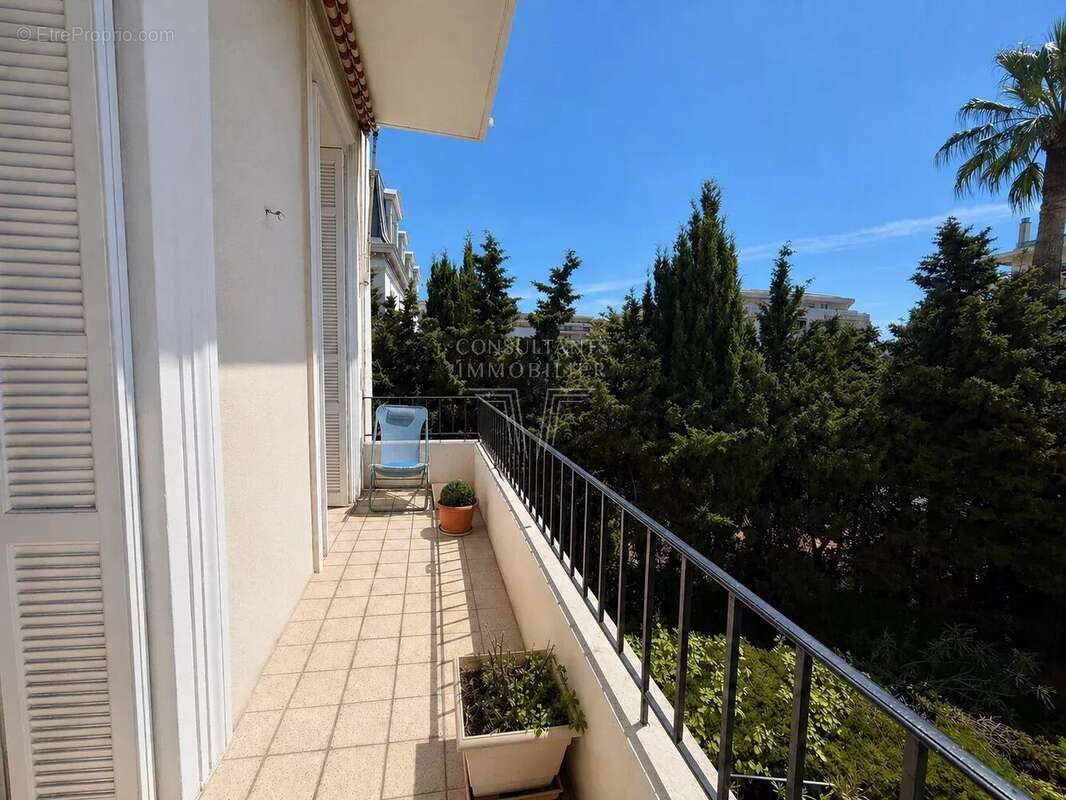 Appartement à CANNES