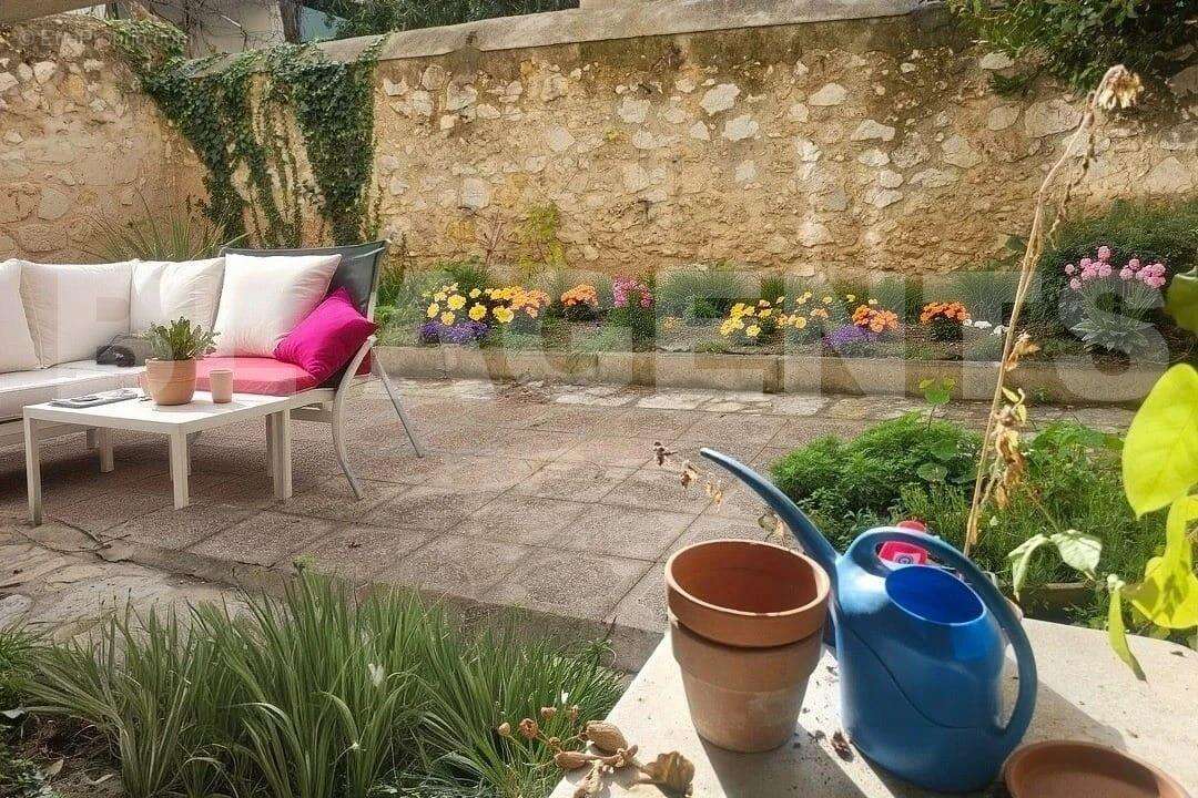 IMG-20251205-WA0053(2) - Maison à MARSEILLE-4E