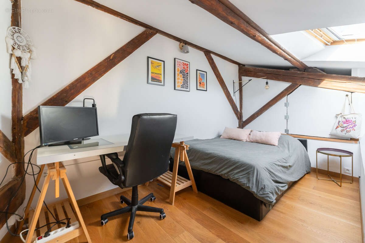 Appartement à MARSEILLE-6E