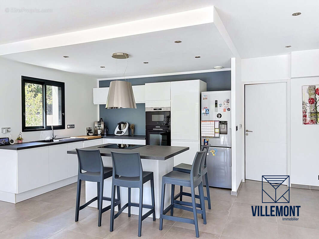 Maison 145 m² à Villetelle  - photo 8