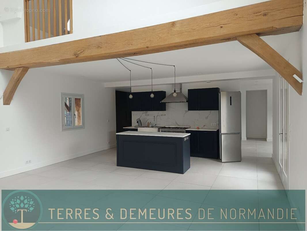 Maison à PONT-L'EVEQUE