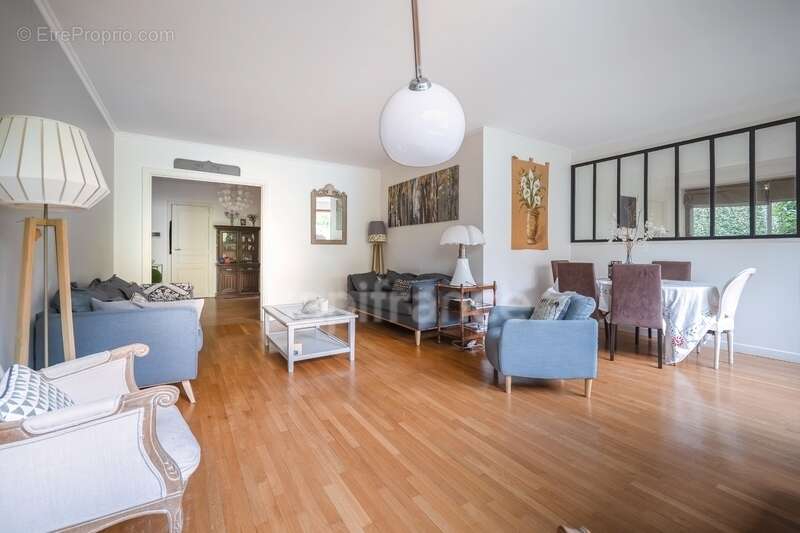 Appartement à LOUVECIENNES