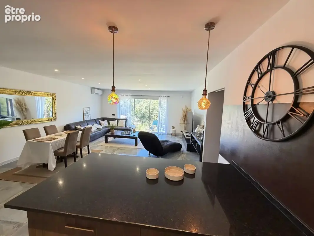 Figanières – maison récente de plain-pied – 109 m² – 3 chambres – dpe a – terrain 1 062 m² - photo 7