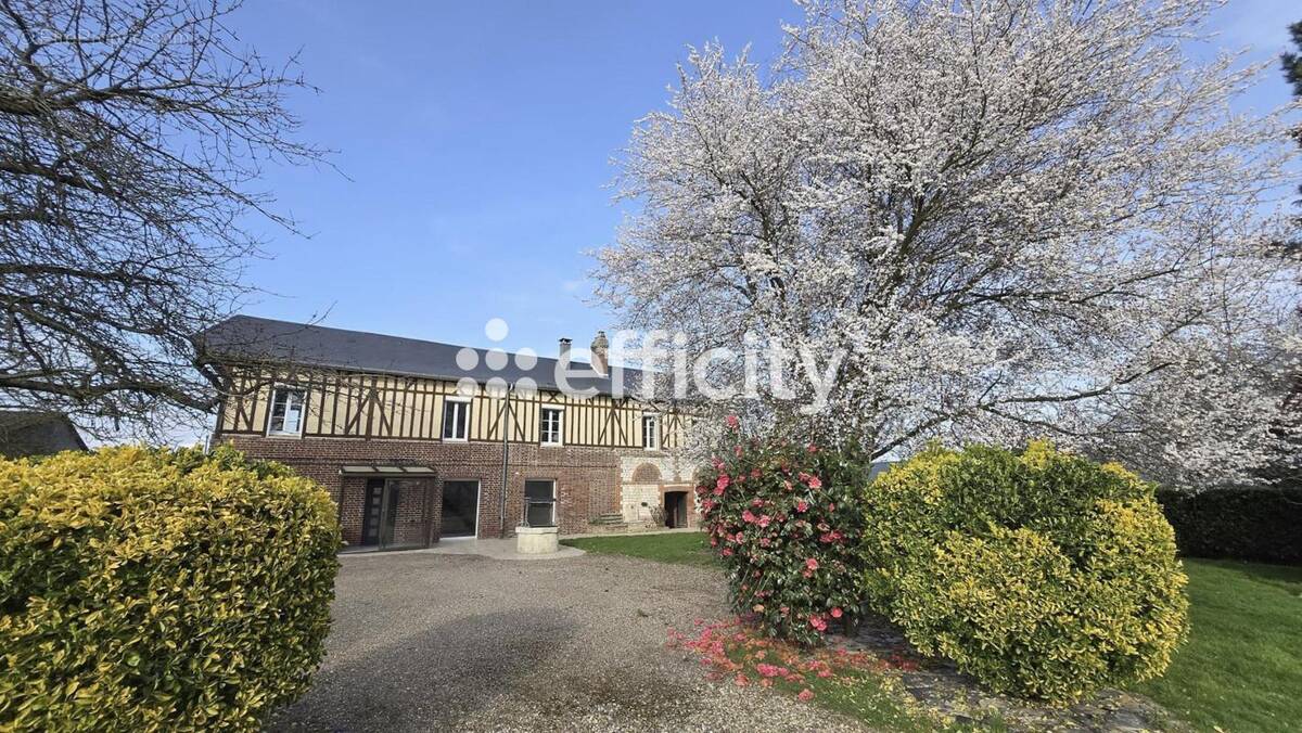 Maison à AMFREVILLE-LA-CAMPAGNE