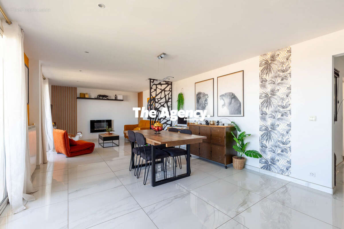 Appartement à MARSEILLE-10E