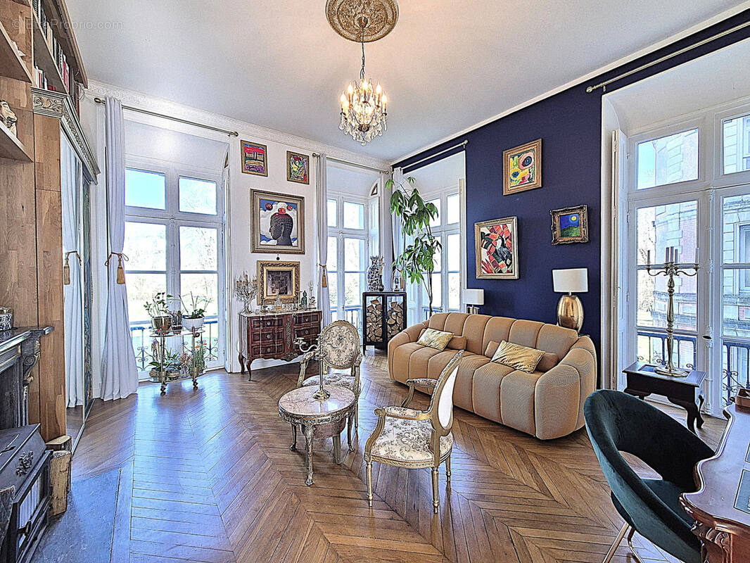 Appartement à PRINGY