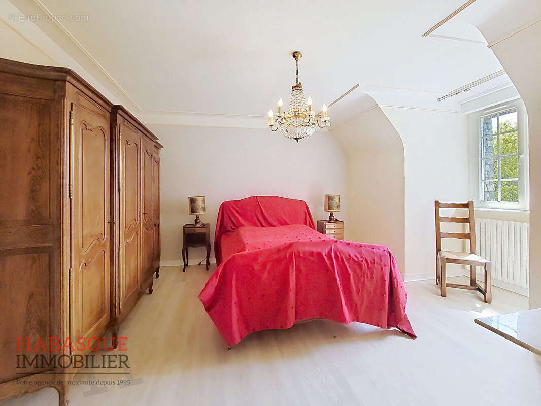 Maison à SAINT-SAUVEUR