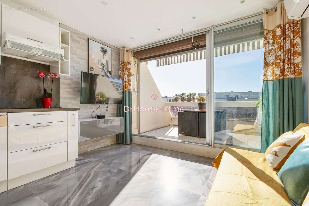 Appartement 34 m² à Agde  - photo 17