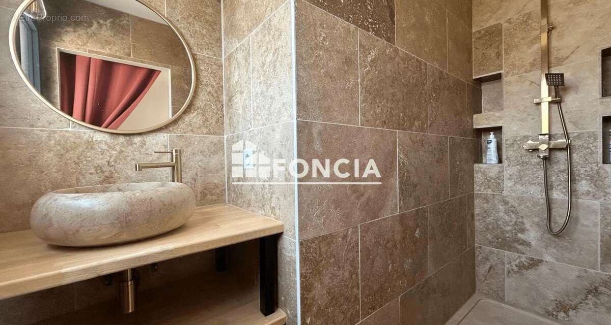 Villa contemporaine avec vue sur étang de Bages - photo 9