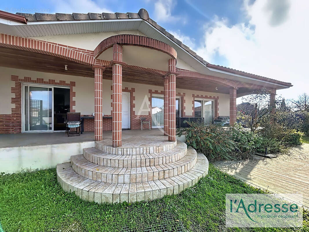 Maison à SAINT-JORY