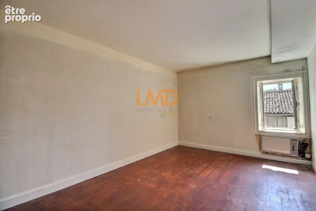 Maison à rénover avec nombreuses dépendances - photo 5