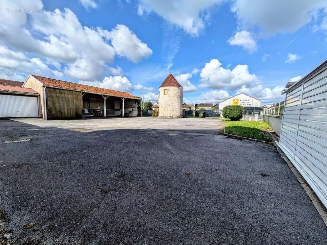 Appartement à LA FERTE-SOUS-JOUARRE