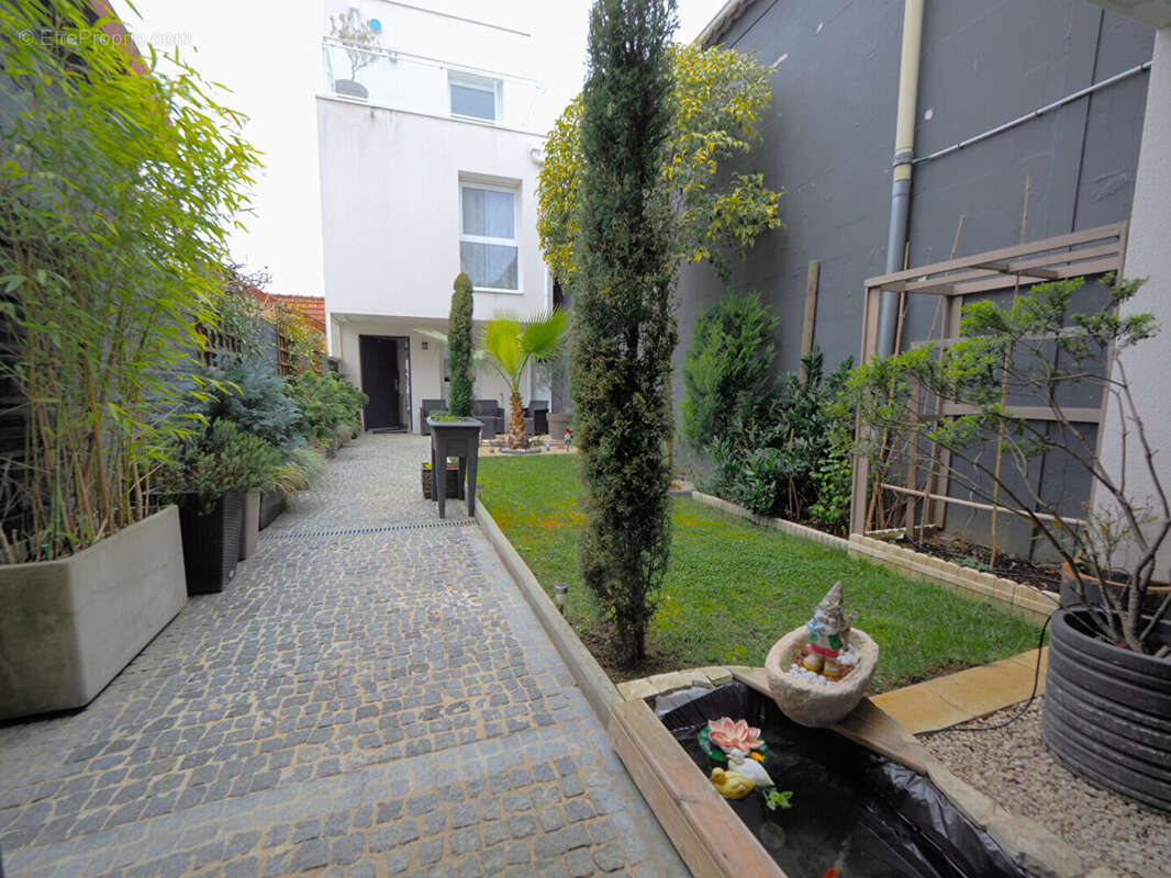 Maison à ROMAINVILLE