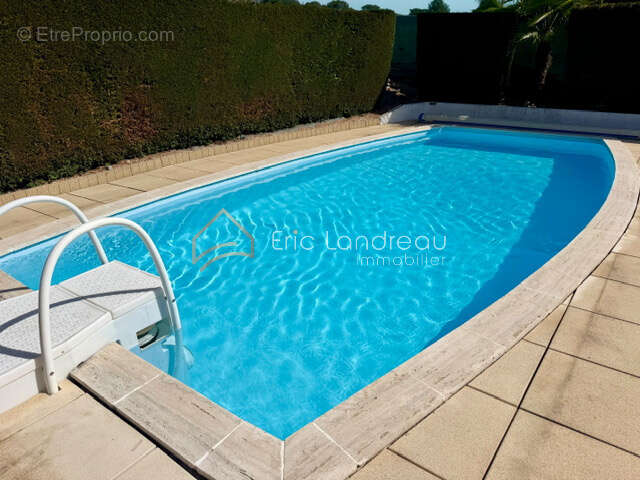 Maison  5 pièces avec garage et piscine proche commerces de proximité - photo 11