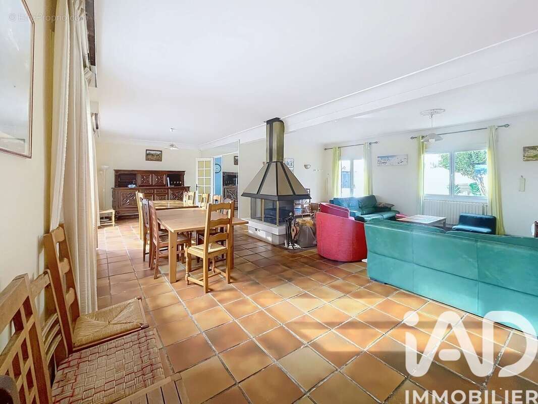 Maison 288 m² à Lee  - photo 8
