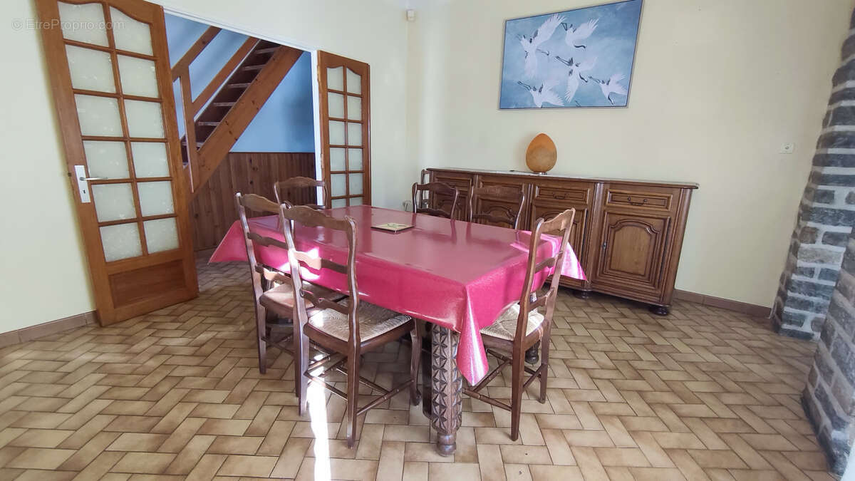 Maison à SAINT-MARTIN-DE-VALGALGUES