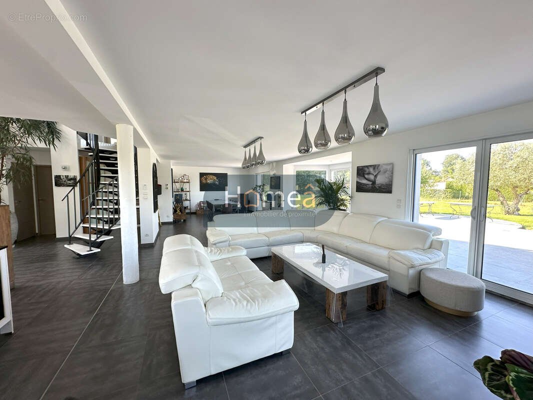 Maison à YERVILLE