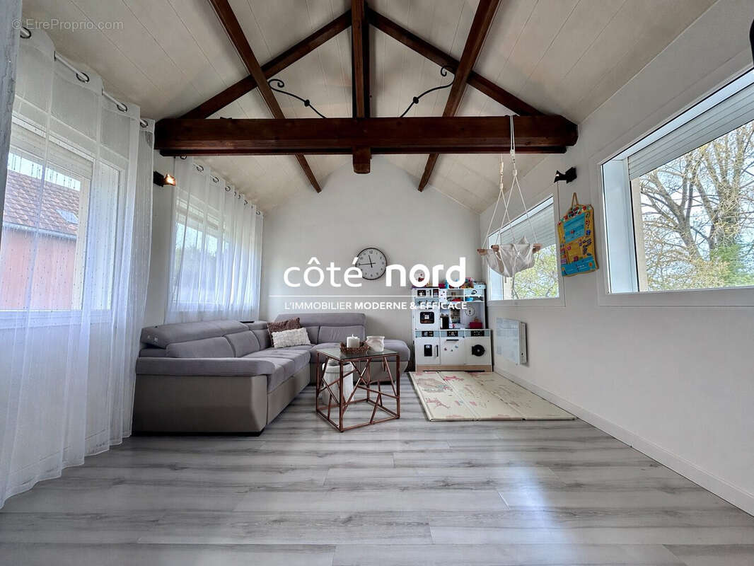 Maison à WALINCOURT-SELVIGNY