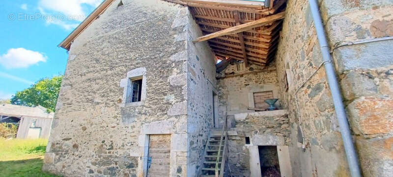 Maison à DINGY-EN-VUACHE