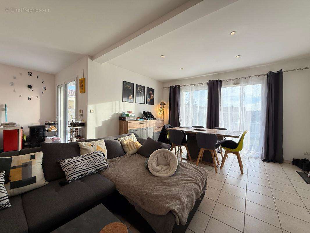 Maison à VAUX-SUR-MER