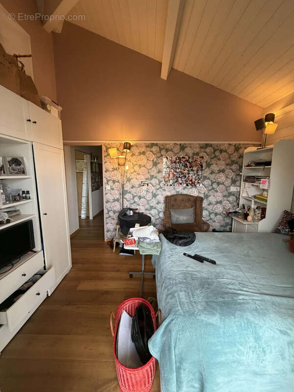 Maison à SAINT-AGOULIN