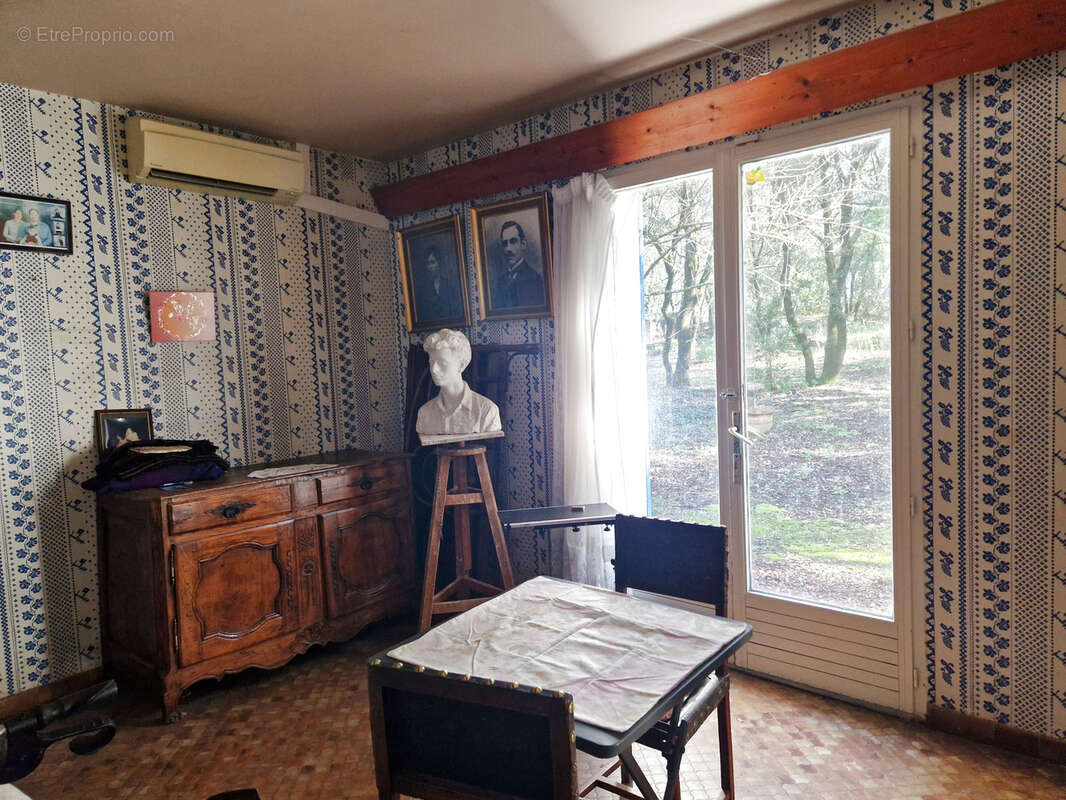 Maison à SALINELLES
