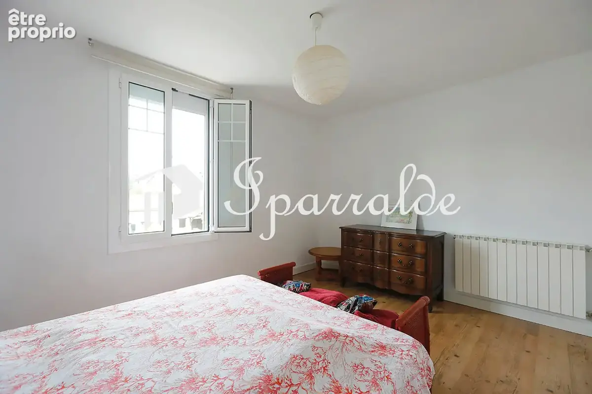 Superbe Maison de type T5 CENTRE VILLE tout à pied à HENDAYE 64700 - photo 33