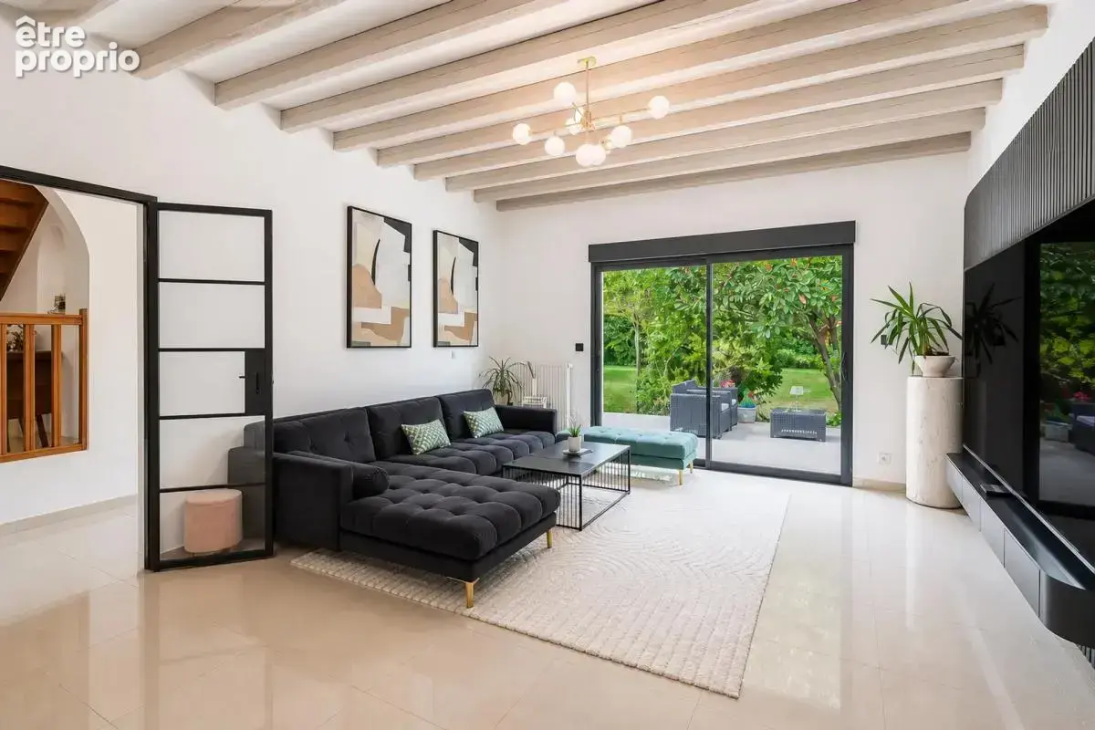 Maison de 7 pièces de 187 m² à Dammartin-en-Goële - photo 2