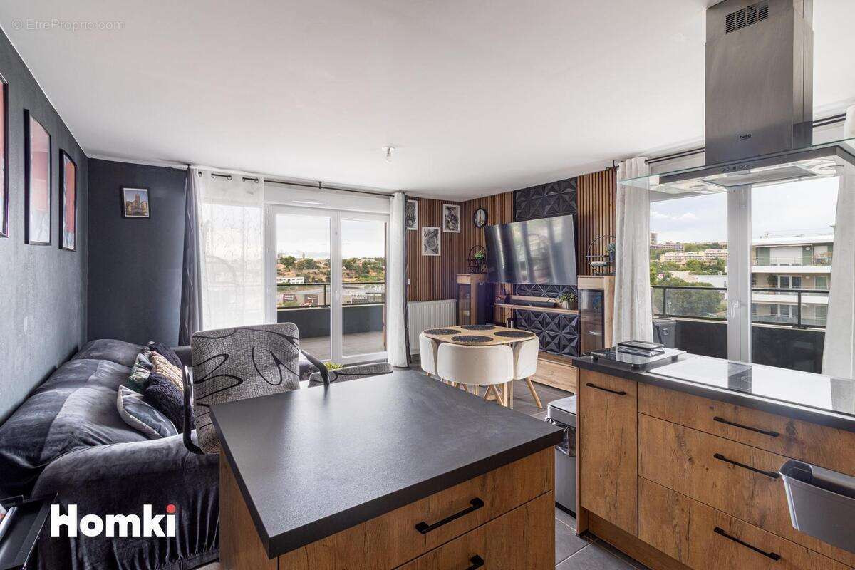 Appartement à MARSEILLE-12E