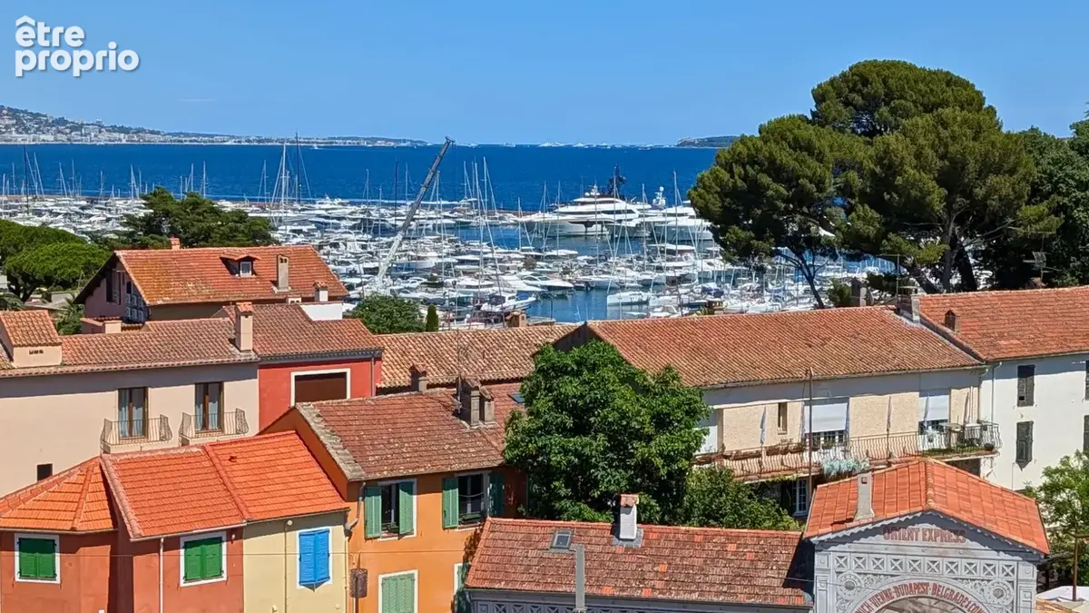 La Napoule - vieux village - vue mer - photo 2
