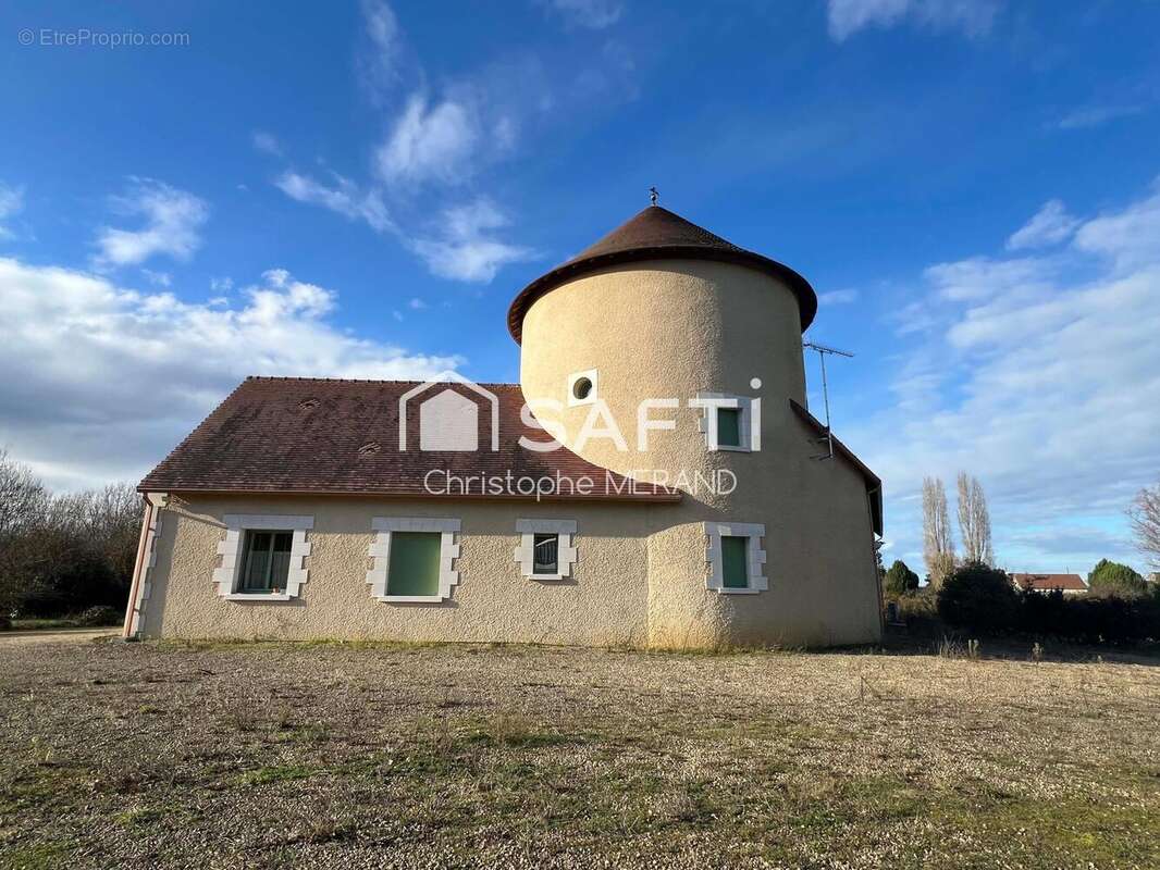 Photo 2 - Maison à CHATELLERAULT