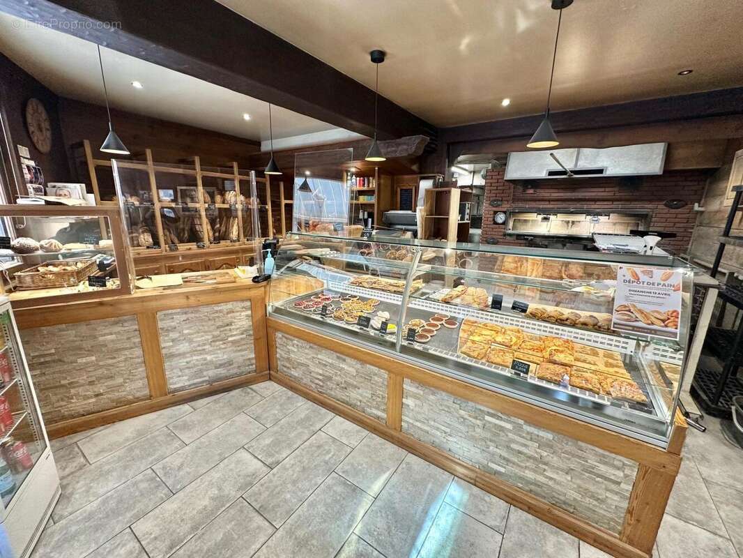 Photo 2 - Commerce à LA SALLE-LES-ALPES