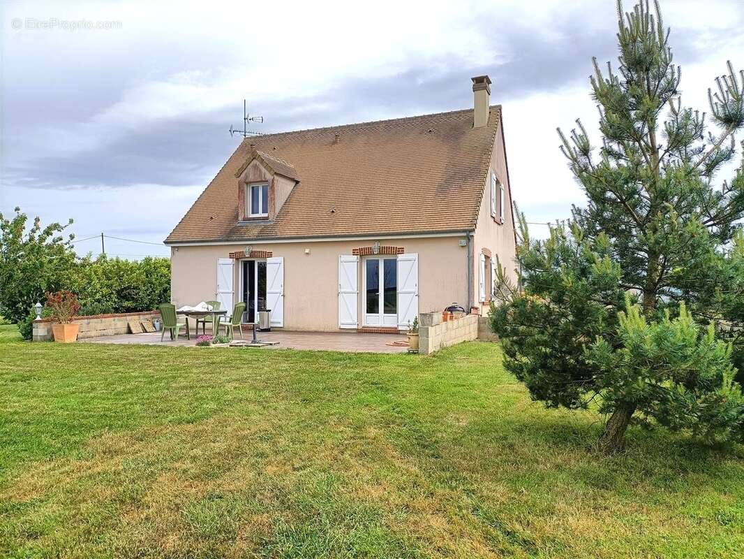 Maison à REVERCOURT