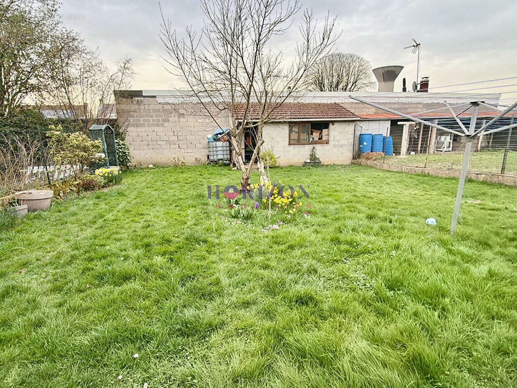 Maison à GOUSSAINVILLE