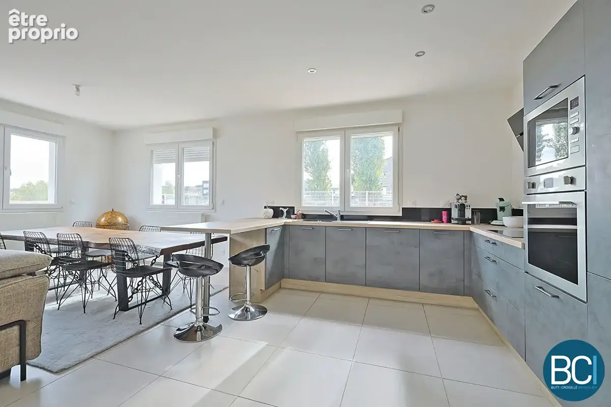 TOMBLAINE - Maison 8 pièces - 202 m2 - photo 5