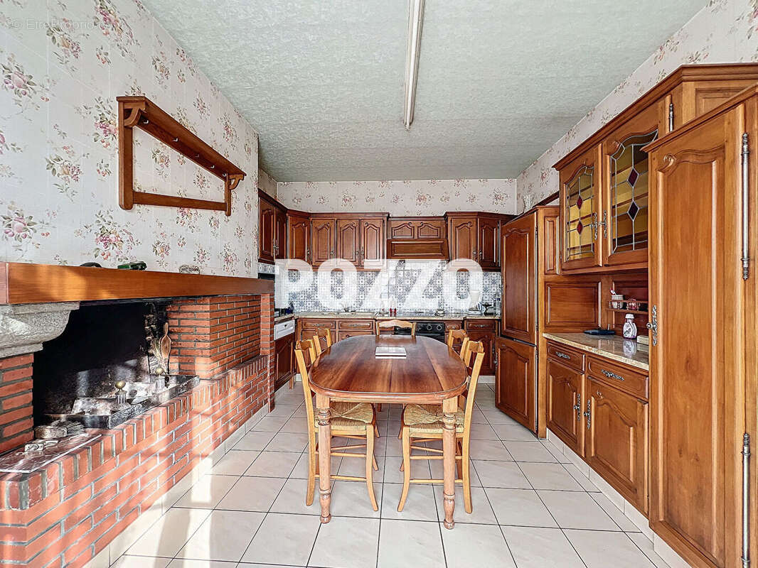 Maison à SAINT-HILAIRE-DU-HARCOUET